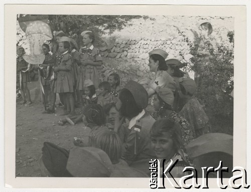 14.08.1943, Teheran, Iran.
Obóz harcerski w Obozie Cywilnym nr 3.
Fot. Zygmunt Klemensiewicz, kolekcja Anny Skoczylas, zbiory Fundacji Ośrodka KARTA