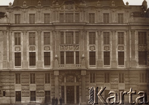 1900-1914, Lwów, Austro-Węgry.
 Gmach Izby Handlowej i Przemysłowej.
 Fot. NN, zbiory Ośrodka KARTA, udostępnił Jurij Karpenczuk
   
