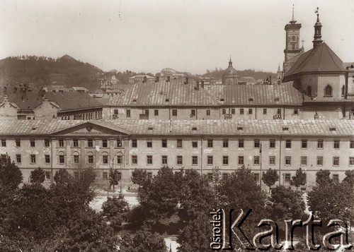 1900-1914, Lwów, Austro-Węgry.
Wały Hetmańskie, siedziba C.K. Krajowej Dyrekcji Skarbu.
Fot. NN, zbiory Ośrodka KARTA
 
