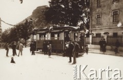 1900-1914, Lwów, Austro-Węgry.
 Ulica Teatyńska (?), otwarcie nowej linii tramwajowej.
 Fot. NN, zbiory Ośrodka KARTA, udostępnił Jurij Karpenczuk
   
