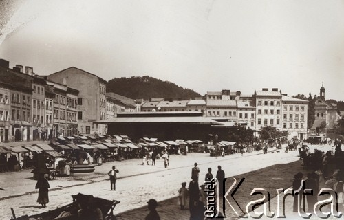 1900-1914, Lwów, Austro-Węgry.
Fragment miasta, targowisko.
Fot. NN, zbiory Ośrodka KARTA
 
