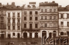 Przed 1914, Lwów, Austro-Węgry.
 Północna pierzeja Rynku, kamienice nr 35, 36, 37 (kamienica Marcina Gronswajera) i 38.
 Fot. NN, zbiory Ośrodka KARTA, udostępnił Jurij Karpenczuk
   
