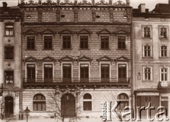 Przed 1914, Lwów, Austro-Węgry.
 Wschodnia pierzeja Rynku, Kamienica Królewska 