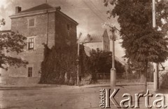 Przed 1914, Lwów, Austro-Węgry.
 Fragment miasta, na budynku z lewej dwugłowy cesarski orzeł.
 Fot. NN, zbiory Ośrodka KARTA, udostępnił Jurij Karpenczuk
   
