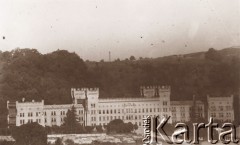 1900-1939, Lwów.
 Dom Inwalidów Wojskowych (obecnie Szkoła Pożarniczo-Techniczna) przy ul. Kleparowskiej 35 (ob. Zamarstyniwska), zbudowany w latach 1855-60.
 Fot. NN, zbiory Ośrodka KARTA, udostępnił Jurij Karpenczuk
   

