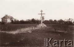 1914-1920, Lwów
 Cmentarz żołnierzy rosyjskich  lub ukraińskich.
 Fot. NN, zbiory Ośrodka KARTA, udostępnił Jurij Karpenczuk
   
