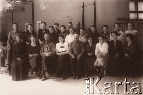 1919, Lwów, Polska.
 Służby medyczne.
 Fot. NN, zbiory Ośrodka KARTA, udostępnił Jurij Karpenczuk
   
