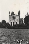 Przed 1914, Krzeszowice, Austro-Węgry.
 Neogotycki kościół według projektu K.F. Schinkla, wybudowany w I Połowie XIX wieku.
 Fot. NN, zbiory Ośrodka KARTA, udostępnił Jurij Karpenczuk
   
