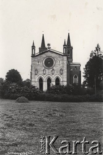 Przed 1914, Krzeszowice, Austro-Węgry.
 Neogotycki kościół według projektu K.F. Schinkla, wybudowany w I Połowie XIX wieku.
 Fot. NN, zbiory Ośrodka KARTA, udostępnił Jurij Karpenczuk
   
