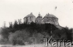 Przed 1914, Olesko, Austro-Węgry.
 Widok zamku, w którym urodził się Jan III Sobieski.
 Fot. NN, zbiory Ośrodka KARTA, udostępnił Jurij Karpenczuk
   
