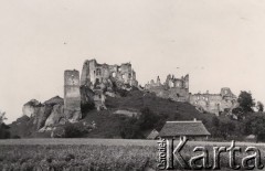 Przed 1914, Odrzykoń, Austro-Węgry.
 Ruiny zamku rodziny Kamienieckich.
 Fot. NN, zbiory Ośrodka KARTA, udostępnił Jurij Karpenczuk
   
