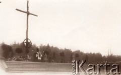 3.10.1915, Lwów, Austro-Węgry.
Polowa msza święta na wojskowym cmentarzu.
Fot. NN, zbiory Ośrodka KARTA, udostępnił Jurij Karpenczuk
   
