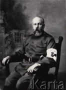 1914-1915, Lwów.
Rosyjski oficer z opaską Czerwonego Krzyża na ramieniu.
Fot. NN, zbiory Ośrodka KARTA, udostępnił Jurij Karpenczuk
