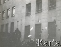 23.10 - 4.11.1956, Budapeszt, Węgry.
Rewolucja węgierska - ulice Budapesztu podczas zamieszek.
Fot. Marian Dudziński, zbiory Ośrodka KARTA