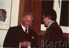 Lato 1982, brak miejsca.
Zdzisław Najder (z prawej) i Tadeusz Celt.
Fot. NN, kolekcja Zdzisława Najdera, zbiory Ośrodka KARTA.