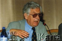 23.05.2001, Lwów, Ukraina.
Zdzisław Najder na konferencji “The Consequences of EU Eastern Enlargement: The Case of Poland and Ukraine