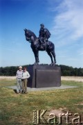 Prawdopodobnie wrzesień 2000, Manassas, Stany Zjednoczone.
Zdzisław Najder z żoną Haliną na wycieczce w Manassas National Battlefield Park.
Fot. NN, kolekcja Zdzisława Najdera, zbiory Ośrodka KARTA.
