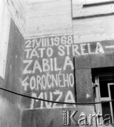 Sierpień 1968, Bratysława, Czechosłowacja.
Interwencja wojsk Układu Warszawskiego, napis na ścianie domu: 