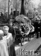 Kwiecień 1983, Warszawa.
Pogrzeb pisarza Jerzego Andrzejewskiego.
Fot. Marcin Jabłoński, zbiory Ośrodka KARTA