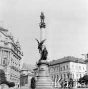 Wrzesień 1971, Lwów, ZSRR.
Pomnik Adama Mickiewicza.
Fot. Marcin Jabłoński, zbiory Ośrodka KARTA