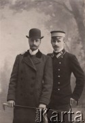 1900-1908, Rosja.
Witold Petrulewicz (z prawej) z kolegą. 
Fot. NN, zbiory Ośrodka KARTA, kolekcję rodziny Petrulewiczów przekazały Halszka i Wanda Żuromskie