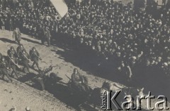 1938, Orłowa, Zaolzie.
Defilada wojsk polskich w Orłowej.
Fot. NN, zbiory Ośrodka KARTA, kolekcja Władysława Owczarzego