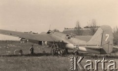 1941, Brześć nad Bugiem (Brześć Litewski).
 Zniszczony radziecki samolot bombowy Tupolew SB-2.
 Fot. NN, zbiory Ośrodka KARTA, udostępnił Stanisław Blichiewicz
   
