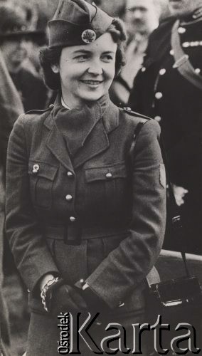 Przed 1943, Wielka Brytania.
Zofia Leśniowska (córka generała Władyslawa Sikorskiego) w mundurze.
Fot. NN, zbiory Ośrodka KARTA, udostępniła Krystyna Bogucka
