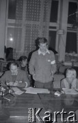 6-12.01.1981, Ustrzyki Dolne, Polska. 
Sala konferencyjna Urzędu Miasta i Gminy. Narada Ogólnopolskiego Komitetu Strajkowego.
Fot. Lech Ścibor-Rylski, zbiory Ośrodka KARTA/Independent Polish Agency (IPA) przekazał Józef Lebenbaum