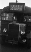 1946-1947, hrabstwo Lincolnshire, Wielka Brytania.
Autobus do Louth przez Dunholme i Market Rasen. 
Fot. Czesław Dobrecki, zbiory Ośrodka KARTA, Pogotowie Archiwalne [PAF_015], przekazał Krzysztof Dobrecki