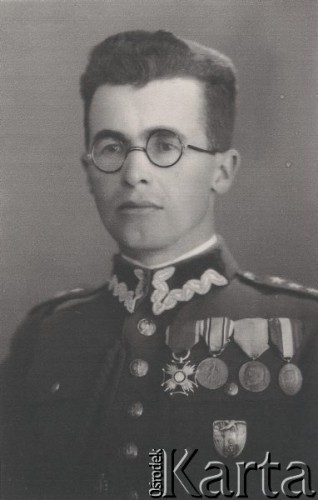 1936-1939, Toruń lub Czortków, Polska.
Kpt. Wiktor Tadeusz Badowski, dowódca Dywizjonu Artylerii KOP 