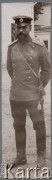 Ok. 1905, Moskwa, Rosja.
Zygmunt Dworzańczyk w mundurze, przyjaciel Juliana Klukowskiego. Został  zmobilizowany w 1914 roku, w 1915 roku trafił do niewoli niemieckiej, po uwolnieniu w 1918 roku zamieszkał w Warszawie. W 1943 roku został aresztowany, zmarł w obozie na Majdanku.
Fot. NN, zbiory Ośrodka KARTA, udostępniła Joanna Majewska