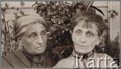 Ok. 1905, Moskwa, Rosja.
Felicja Klukowska (1846-1929), żona Jordana Klukowskiego i jej siostra Julia Lipińska. Były one córkami Joanny z Żukotyńskich i Kajetana Podwińskiego.
Fot. NN, zbiory Ośrodka KARTA, udostępniła Joanna Majewska