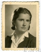 1945, Polska.
Barbara Majewska, portret.
Fot. NN, zbiory Ośrodka KARTA, kolekcję udostępniła Barbara Majewska-Luft