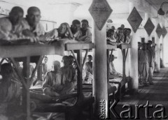1946-1947, Syktywkar, Komi ASRR, ZSRR.
Młodociani więźniowie w baraku.
Fot. NN, zbiory Ośrodka KARTA