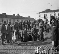 Wrzesień 1939, Tarnów, Polska.
Schron przeciwlotniczy na rynku.
Fot. prof. Heinrich Hoffmann, zdjęcia z albumu 
