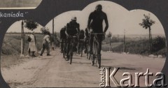 1938, brak miejsca.
Wyścig kolarski.
Fot. NN, zbiory Ośrodka Karta, udostępniło Warszawskie Towarzystwo Cyklistów (WTC).