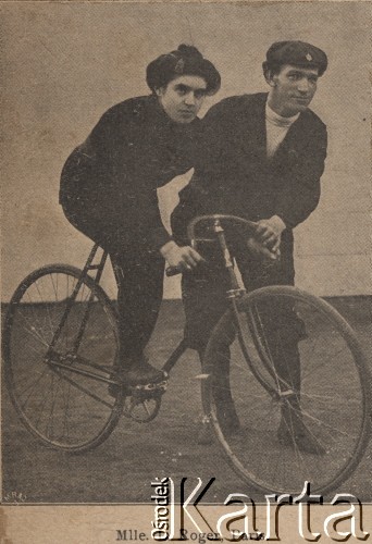 Początek XX wieku, Paryż, Francja.
Cyklistka L. Roger i mężczyzna.
Fot. NN, zbiory Ośrodka Karta, udostępniło Warszawskie Towarzystwo Cyklistów (WTC).