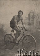 Początek XX wieku, brak miejsca.
Cyklista Willy Arend.
Fot. NN, zbiory Ośrodka Karta, udostępniło Warszawskie Towarzystwo Cyklistów (WTC).