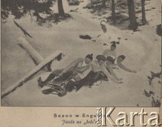 Początek XX w., Engadine, Szwajcaria.
Mężczyźni zjeżdżający na bosleju w dolinie Engadine w południowo-wschodniej Szwajcarii.
Fot. NN, zbiory Ośrodka Karta, udostępniło Warszawskie Towarzystwo Cyklistów (WTC).