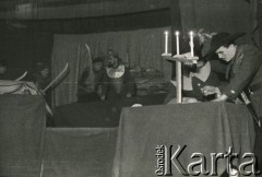 1940, Comisani, Rumunia.
Obóz internowania dla żołnierzy Wojska Polskiego, sztuka Jóżefa Bzowskiego 