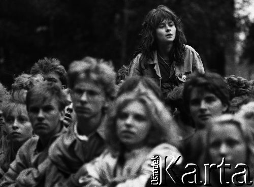 1986, Jarocin, Polska.
Festiwal rockowy.
Fot. Wojciech Druszcz, zbiory Ośrodka KARTA