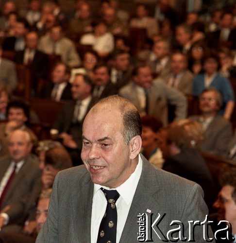 1989, Warszawa, Polska.
Jacek Kuroń podczas obrad Sejmu.
Fot. Wojciech Druszcz, zbiory Ośrodka KARTA