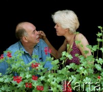 1996, Warszawa, Polska.
Jacek Kuroń z żoną Danutą w swoim domu.
Fot. Wojciech Druszcz, zbiory Ośrodka KARTA