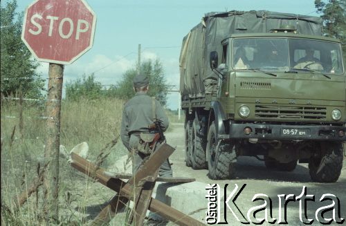 Wrzesień  1991, Ryga, Łotwa.
Radzieckie siły specjalne (OMON) opuszczają kraj.
Fot. Wojciech Druszcz, zbiory Ośrodka KARTA