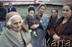 Maj 1991, Armenia. 
Konflikt Armenii z Azerbejdżanem o Górski Karabach. Uchodźcy z Górskiego Karabachu.
Fot. Wojciech Druszcz, zbiory Ośrodka KARTA