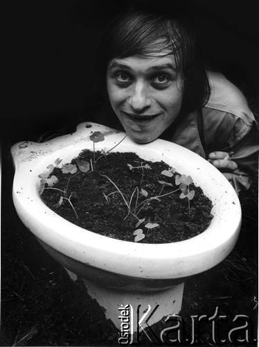 1976, Polska.
Poeta Jonasz Kofta.
Fot. Wojciech Druszcz, zbiory Ośrodka KARTA