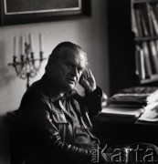 Lata 70., Polska. 
Dziennikarz, publicysta, poseł Karol Małcużyński  
Fot. Wojciech Druszcz, zbiory Ośrodka KARTA