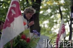 Maj 1989, Pszczółki, Polska.
Olga Krzyżanowska podczas spotkania z kandydatami Komitetu Obywatelskiego 