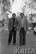 Maj 1989, Sopot, Polska.
Bracia Lech (z lewej) i Jarosław Kaczyńscy. Zdjęcie wykonane podczas kampanii wyborczej przed wyborami parlamentarnymi.
Fot. Leszek Pękalski, zbiory Ośrodka KARTA